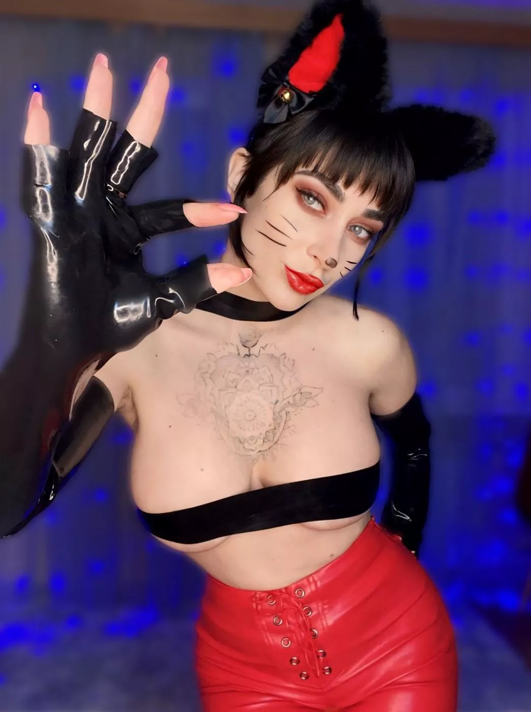 Every touch with these gloves is pure control