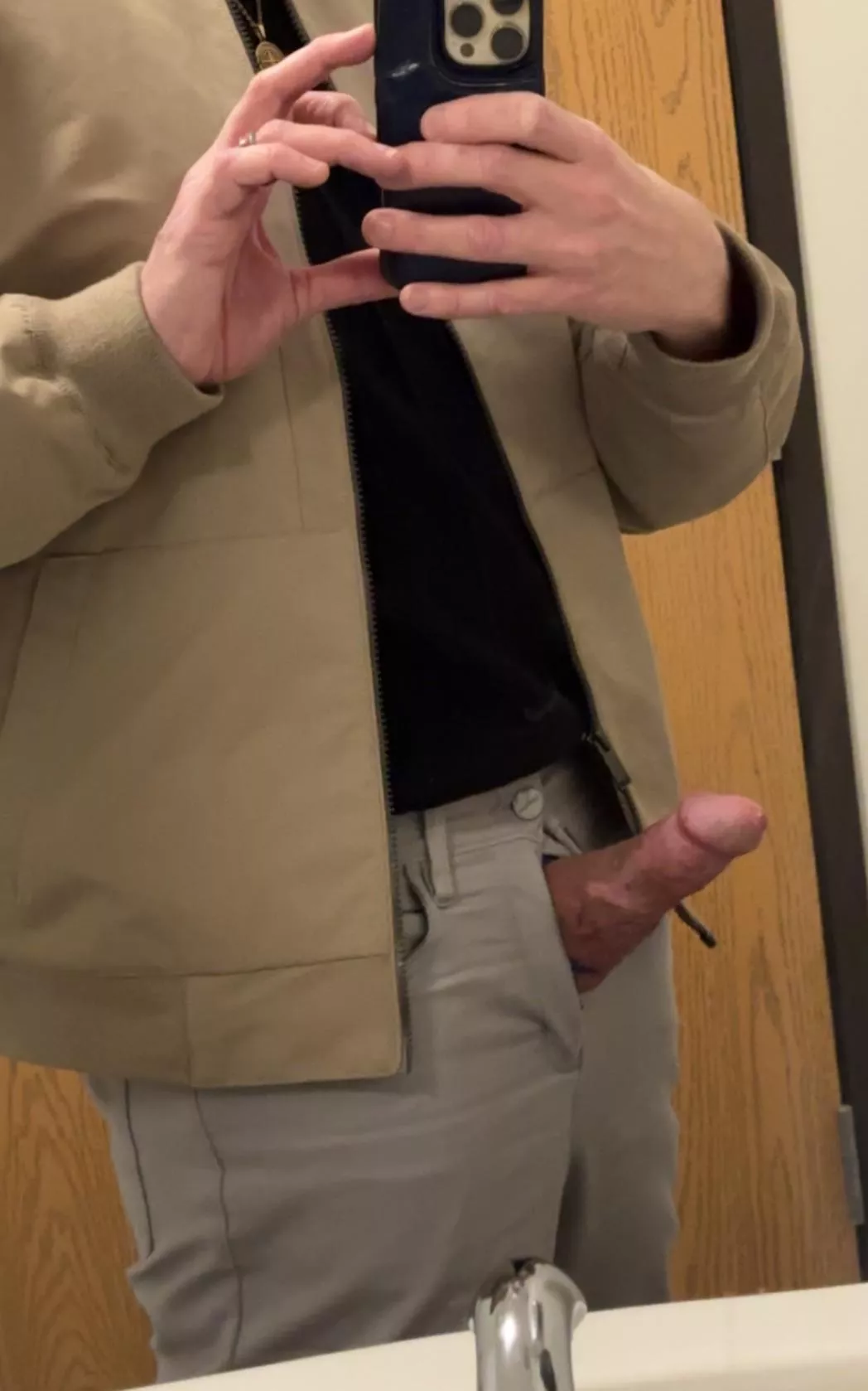 Hard at work and in need of some extra help (44)