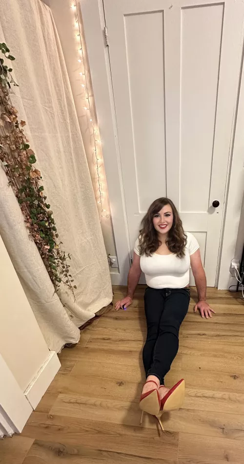 Hope everyone’s having a good Sunday Funday…💕Cassie