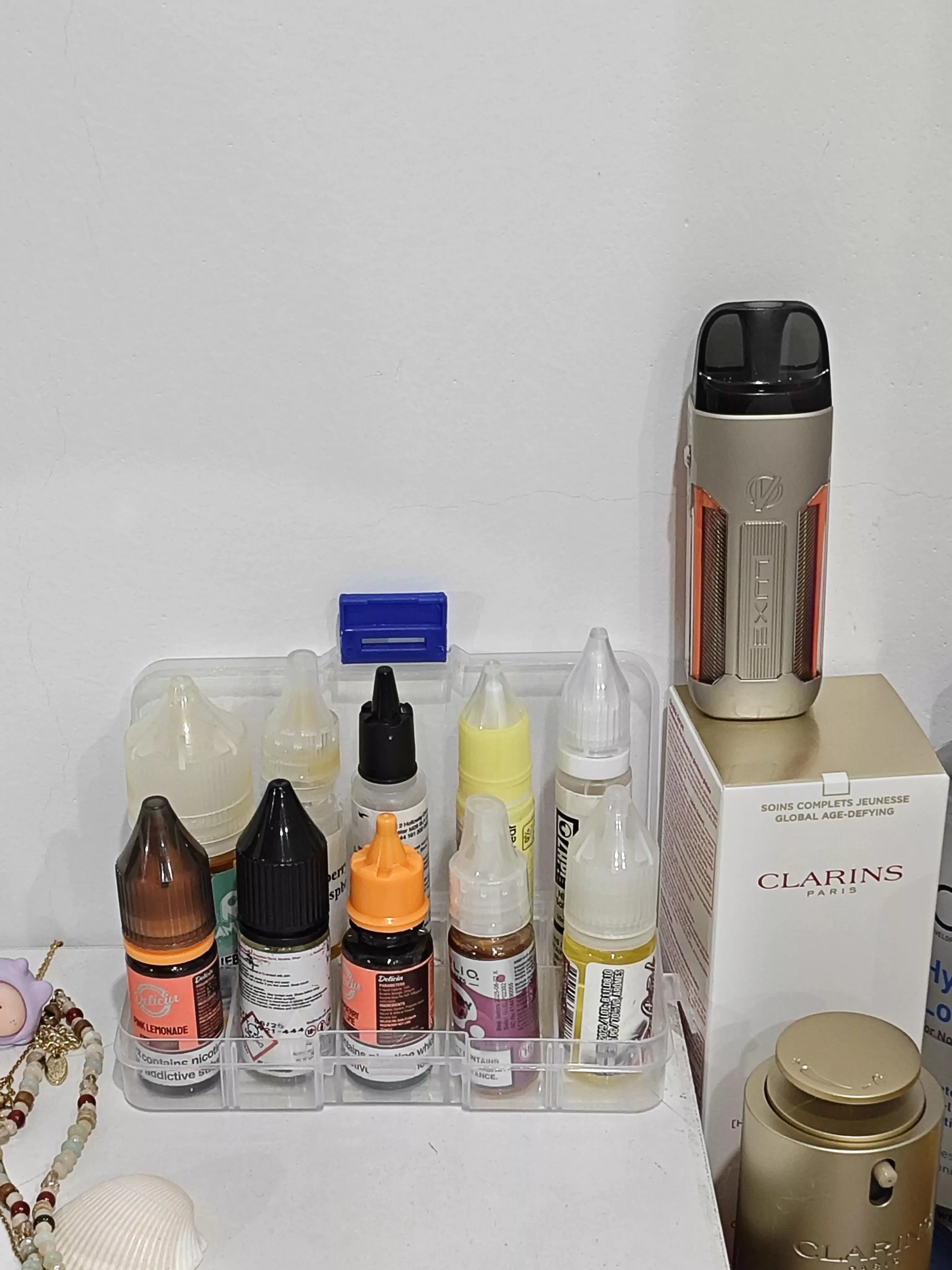 I discovered my girlfriend's earring box is perfect for storing vape juice