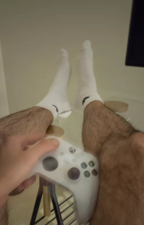 I need a bro to play 