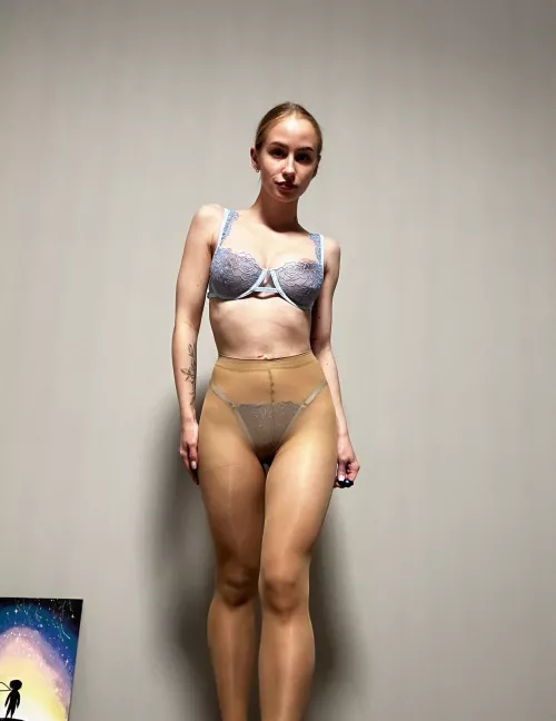 I'm showing off a little bit with you about my beautiful blue lingerie set