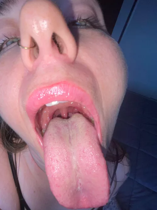 imagine the load you could put on my tongue <3