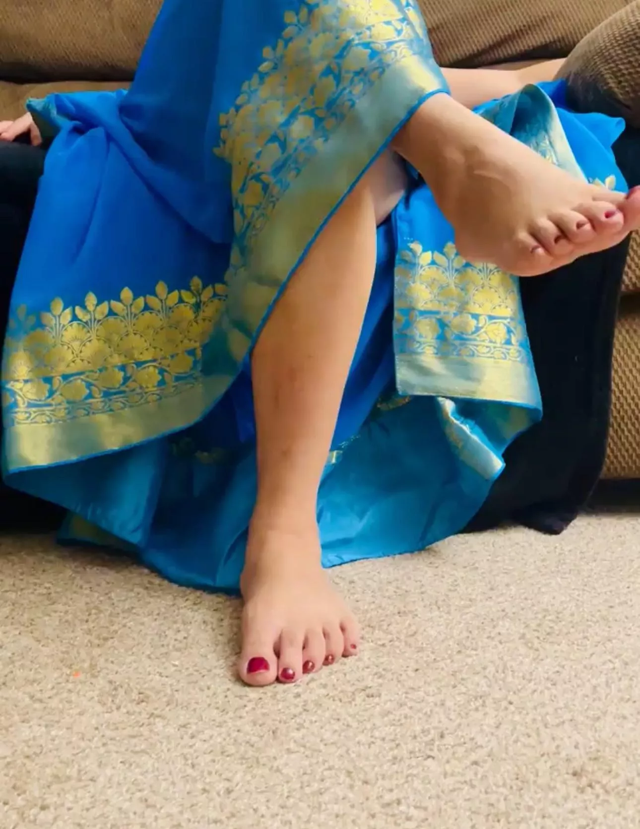 Is saree a sexy dress? 