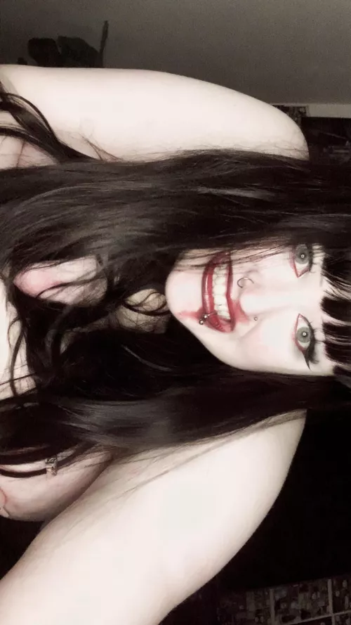 it’s hot but i stay hotter 