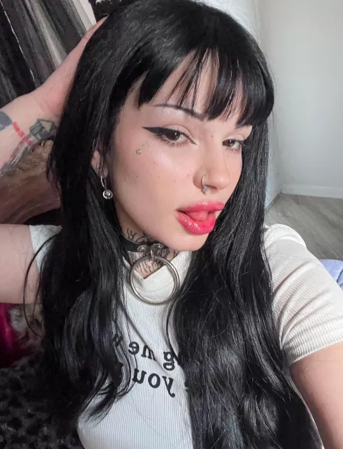 Let me be your favorite emo girl💞