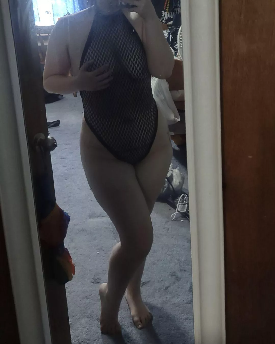 Looking for a daddy. My birthday is on thrusday 💜