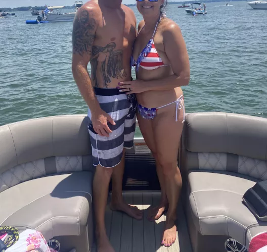 Looking to meet like minded couples 