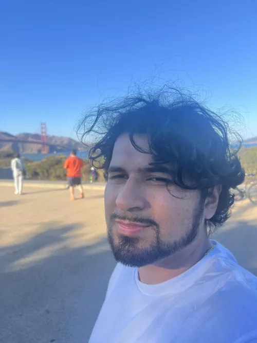 M4F 5’11 26 Latino 