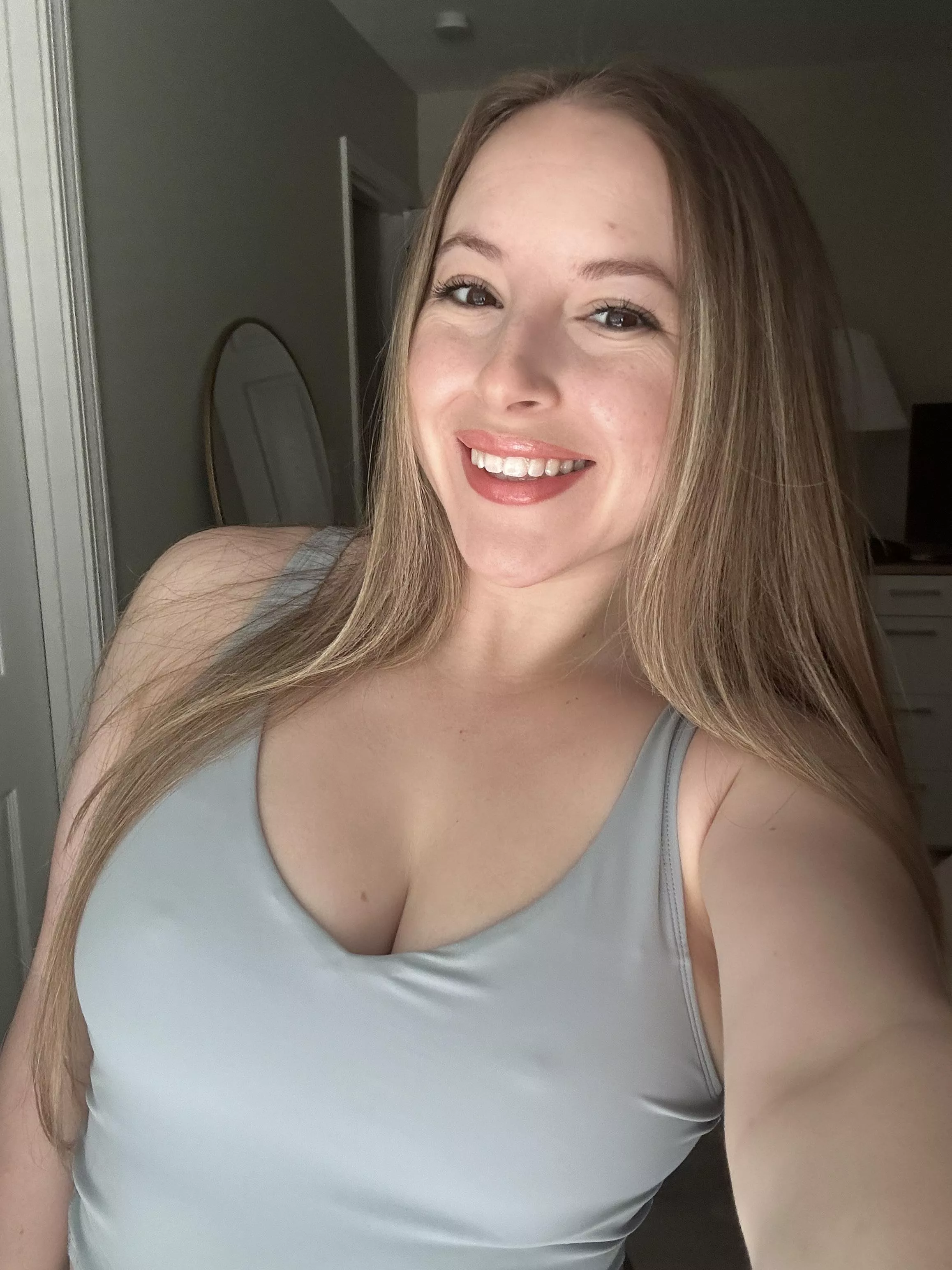 never rlly liked my smile that much until i started posting here!