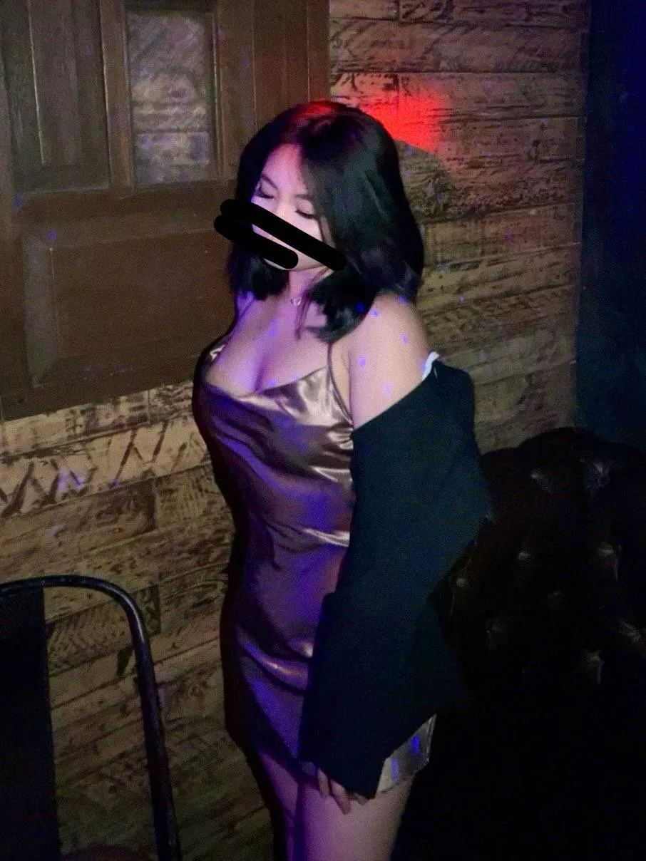 only bought this dress so you could take it off 🎧🎶