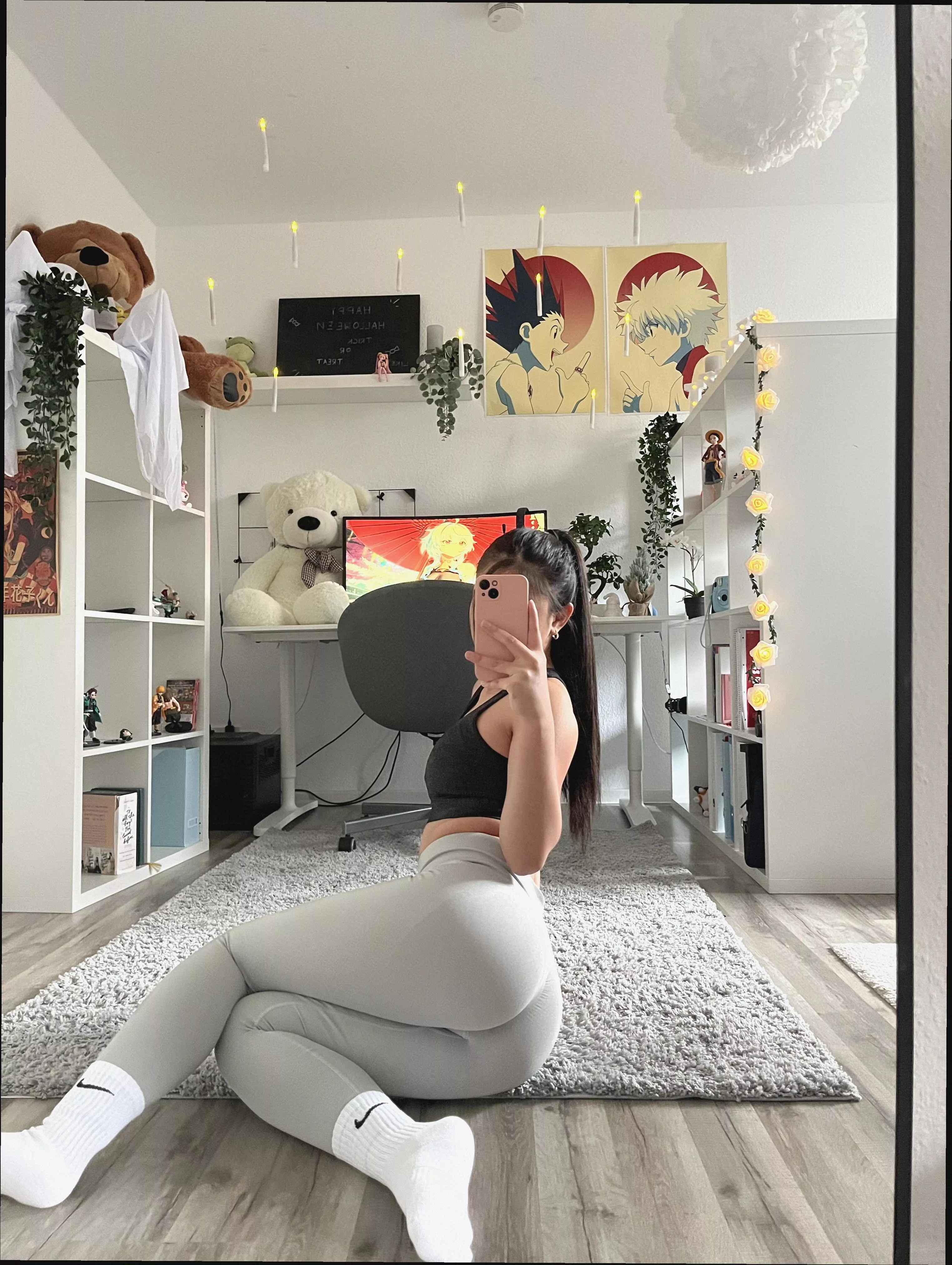 only reason i hit the gym is for that peach