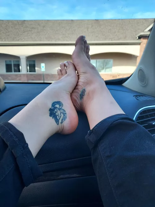 Passenger princess feet are always better 
