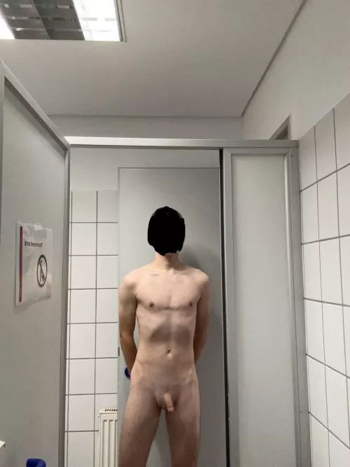 Public toilet exposure 🤭