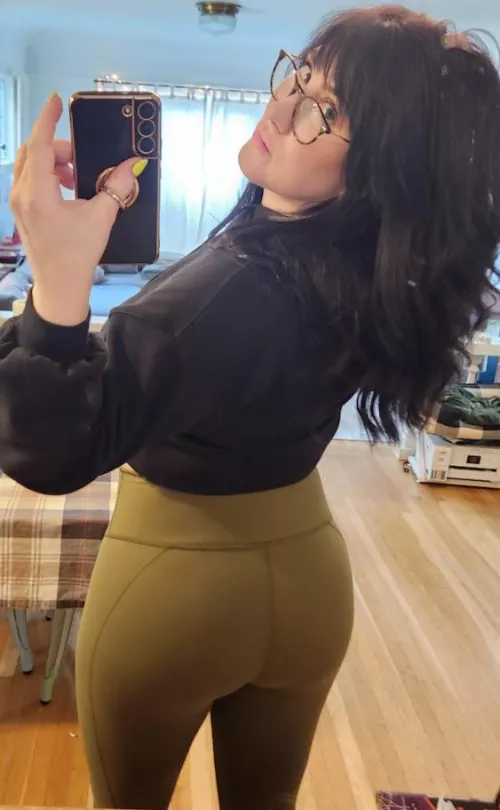 Trying a crop top, nervous to wear but like what it accentuates 