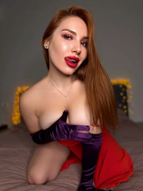 violet gloves looks so sexy I think