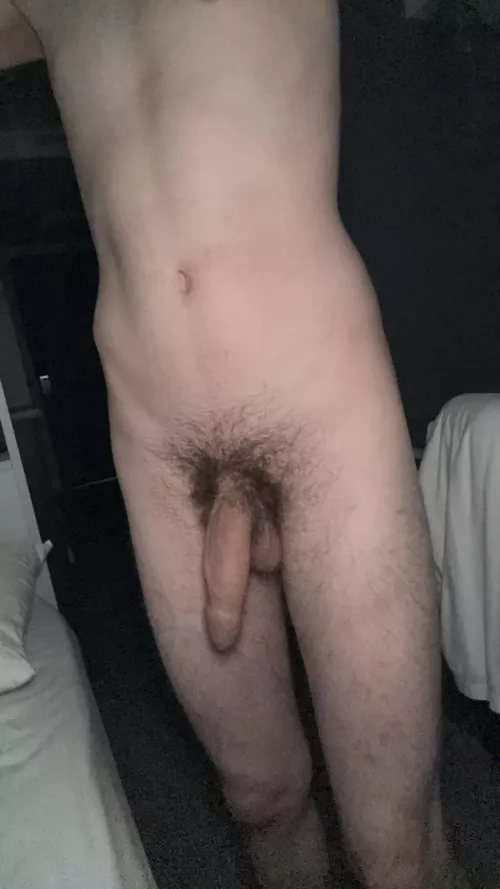 Waking up to this monster soft dick makes me happy 🍆