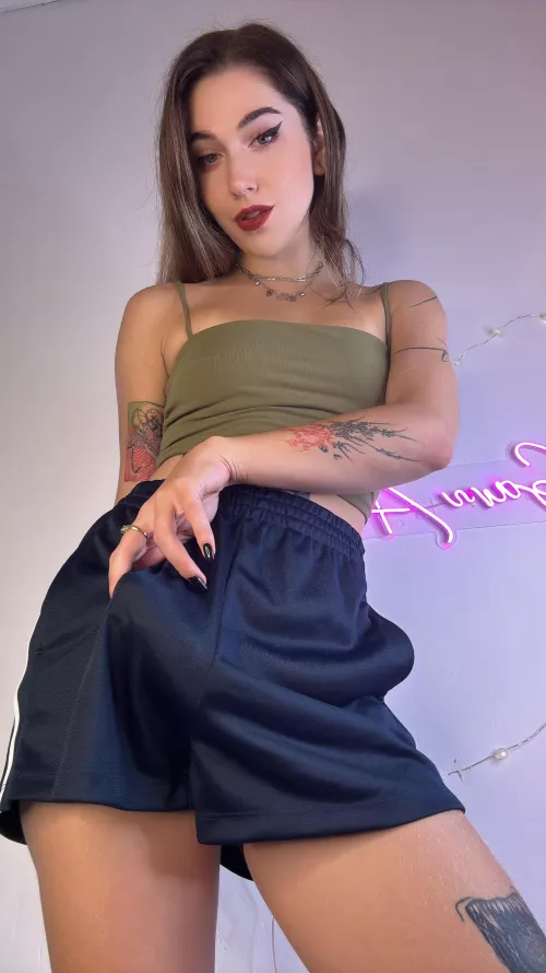 When the secret becomes irresistible