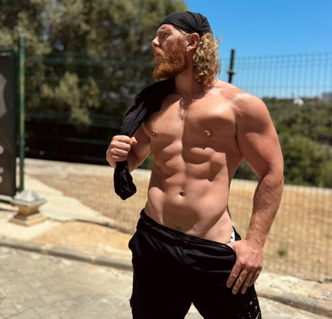 Worship the ground I walk on.