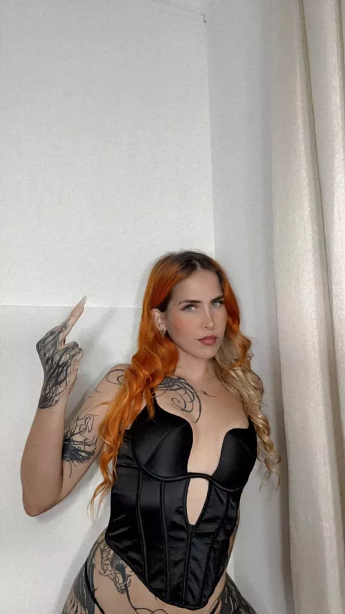 You are so pathetic that you get horny just from my middle finger