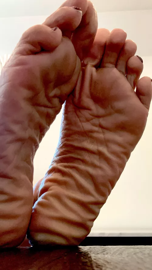 You see that callus? Yeah you gonna lick that till it’s gone!