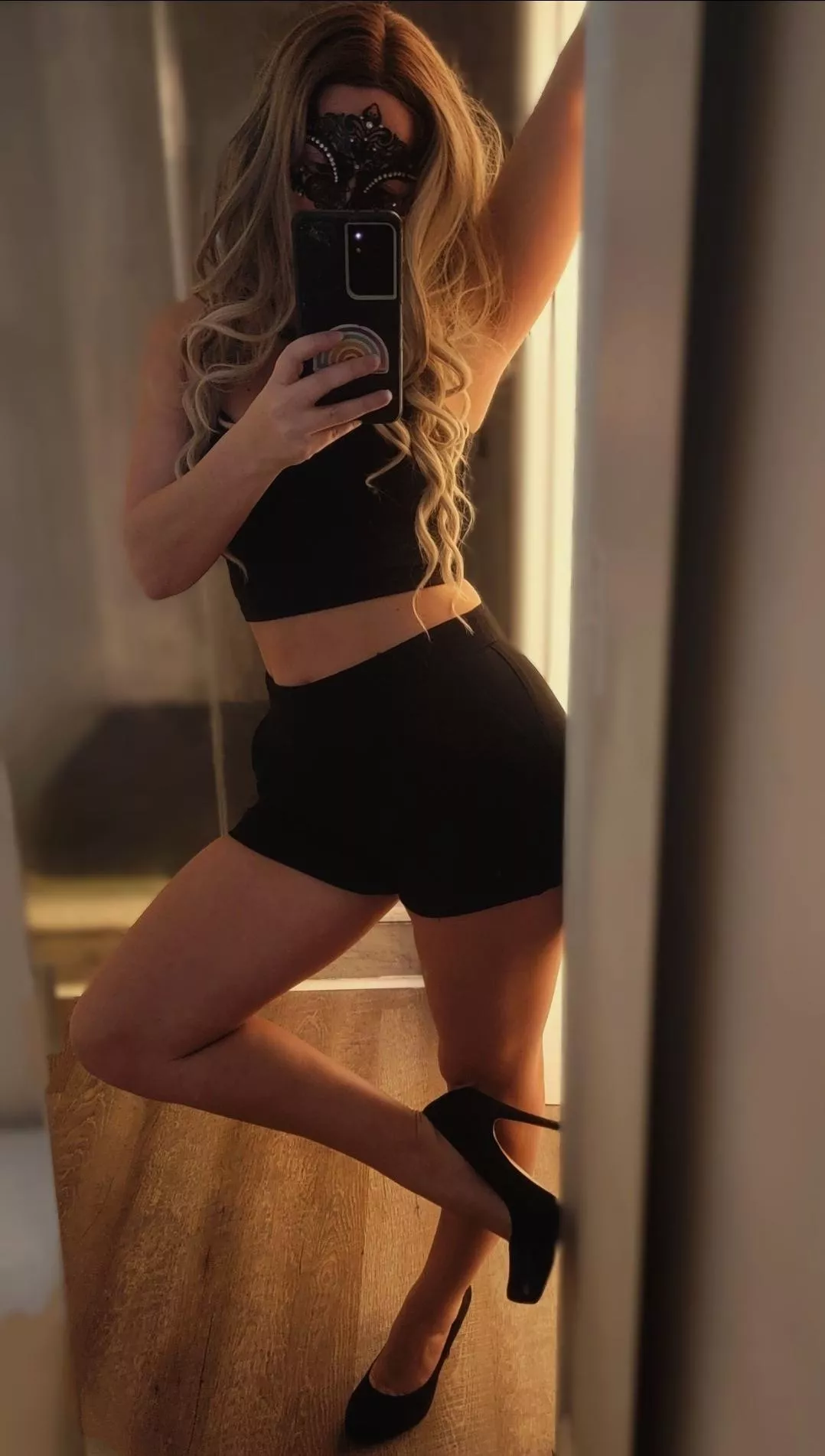 All alone yet again on a Wednesday night. Wanted to show off my heel look. How is my 42 yo Mom body looking?