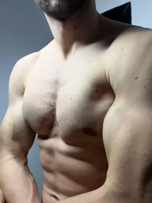 Enjoy my muscle body