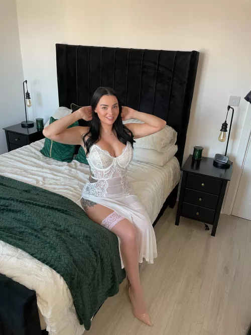 Feeling sexy and classy 