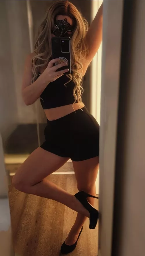 Hump day fun for this 42 yo Mom of 4