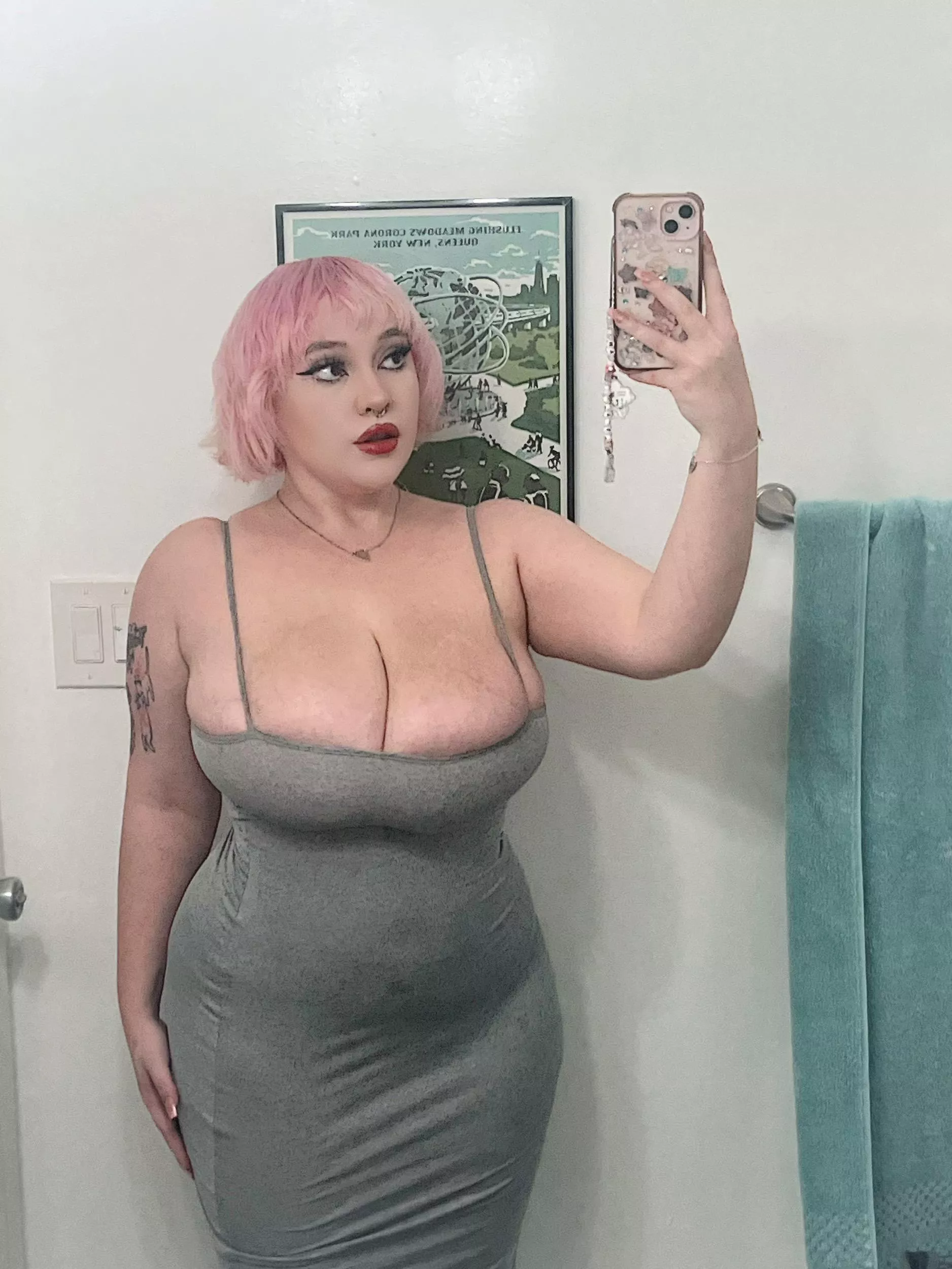 I love how this dress hugs my curves