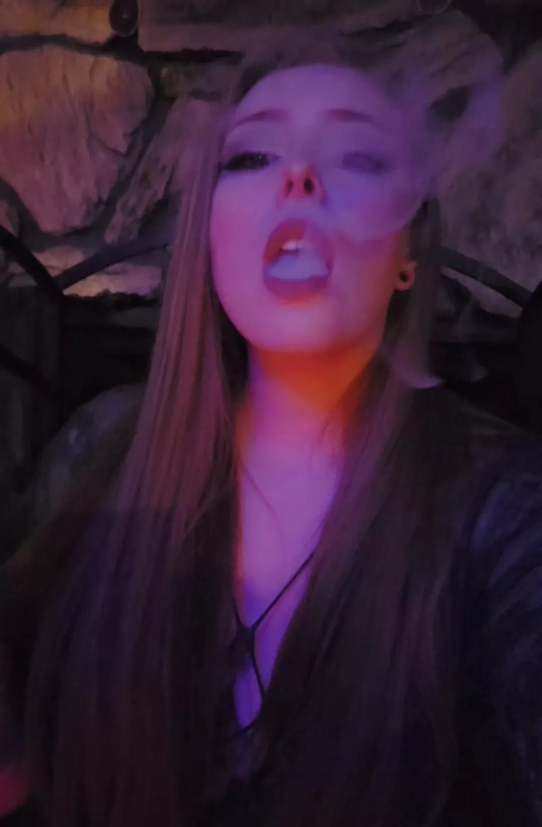 Is this a cig or cigar smoke?