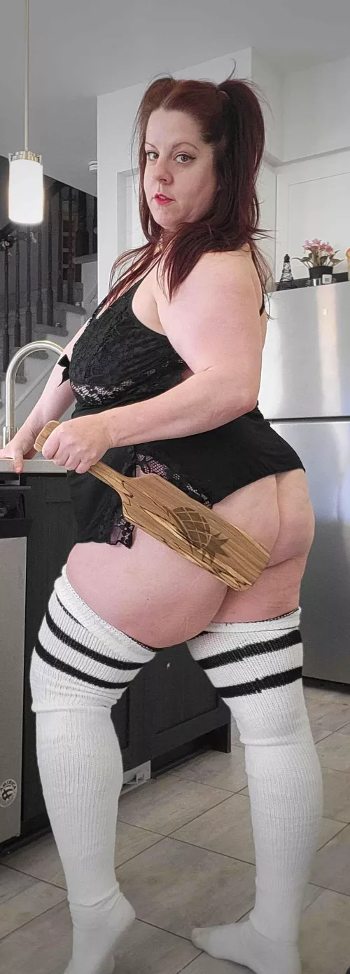 Its time for thick thigh highs....