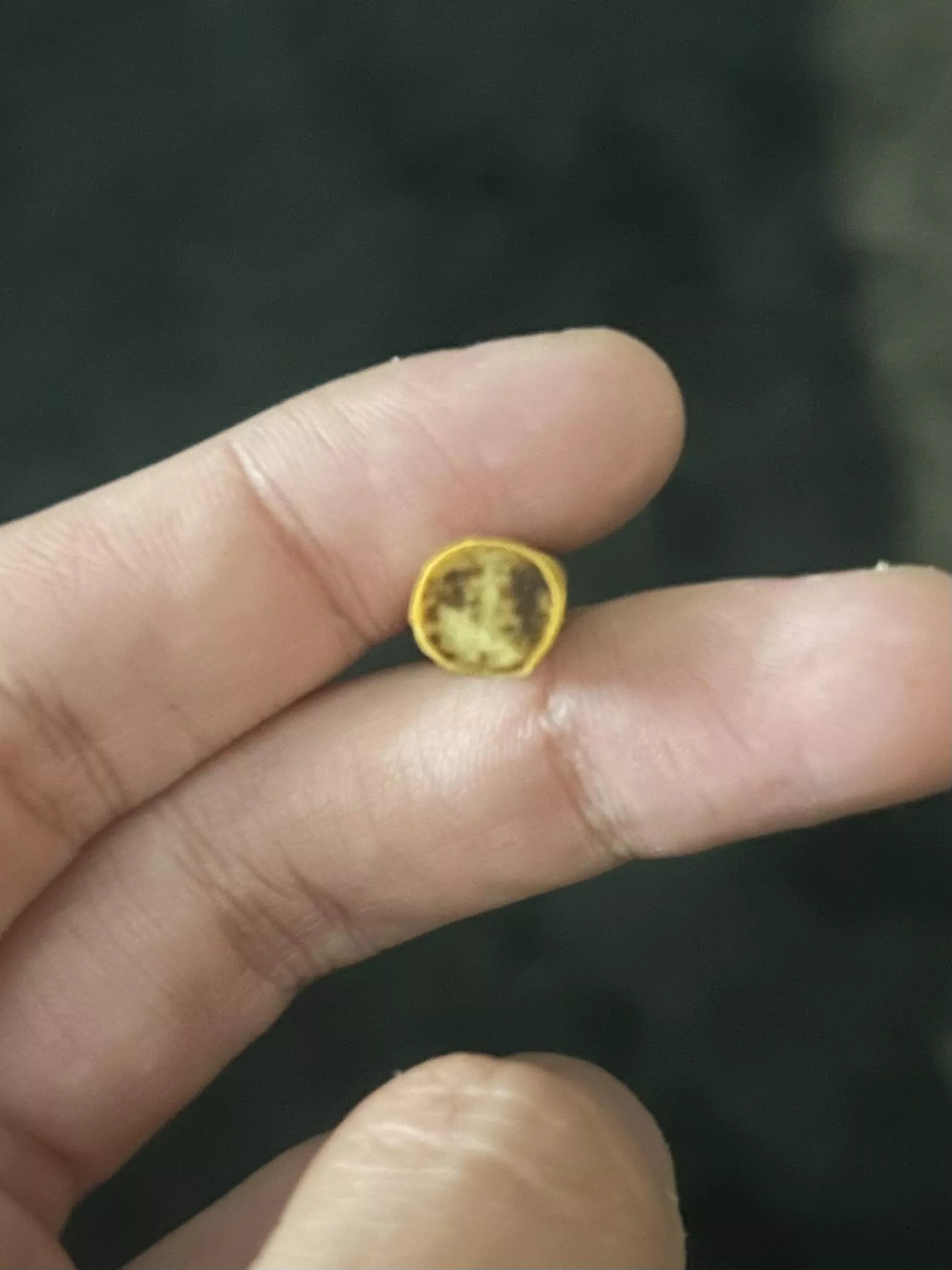 Just finished a lucky pack of Marlboro reds I found a few days ago, ended on this high note, lots of tasty tar in my filter. Lots of dangling and deep holds. Still having troubling finding a shop that will sell to me without ID (as I’m under 21) so who