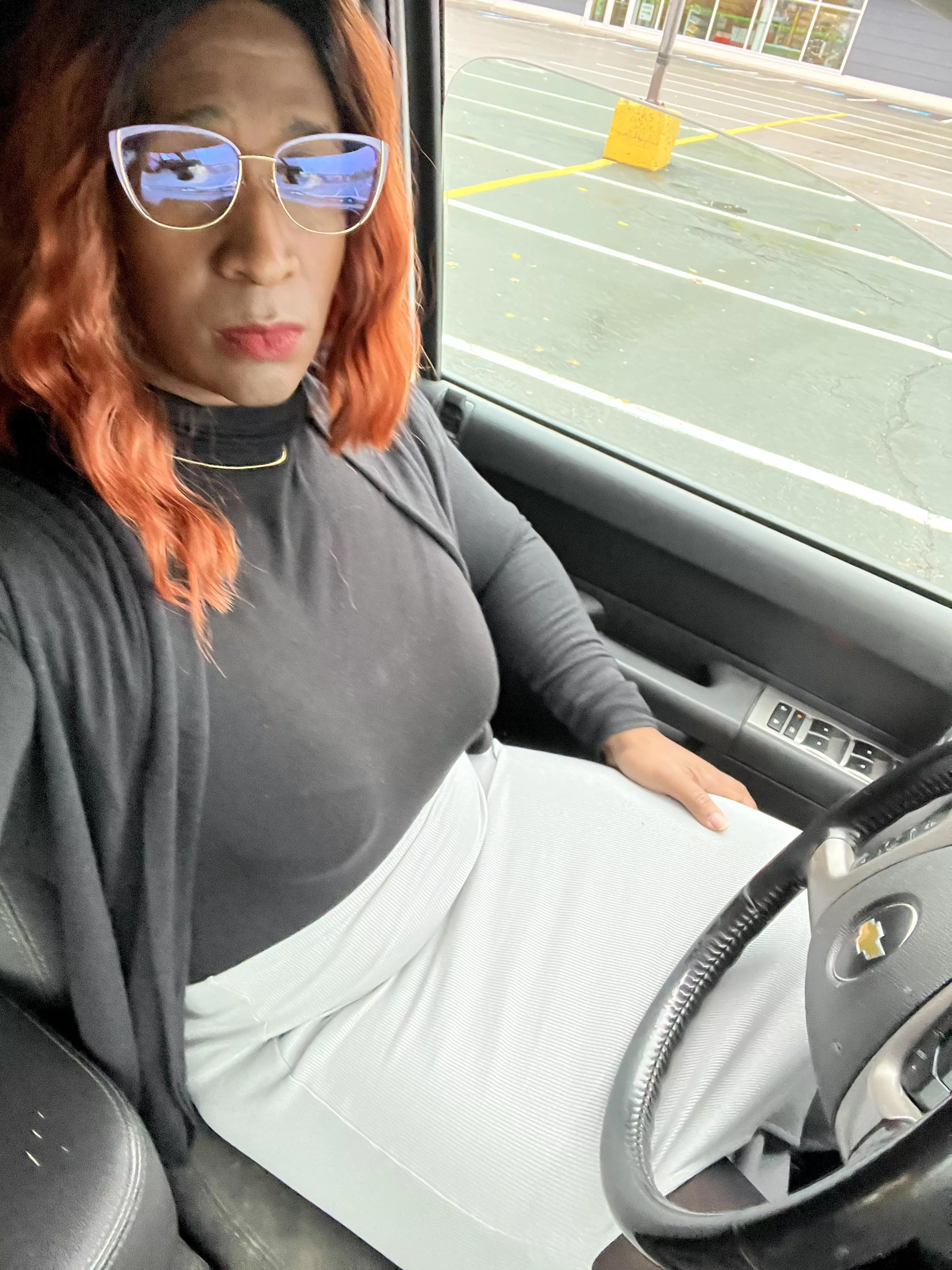 Long drive around the city en femme :)