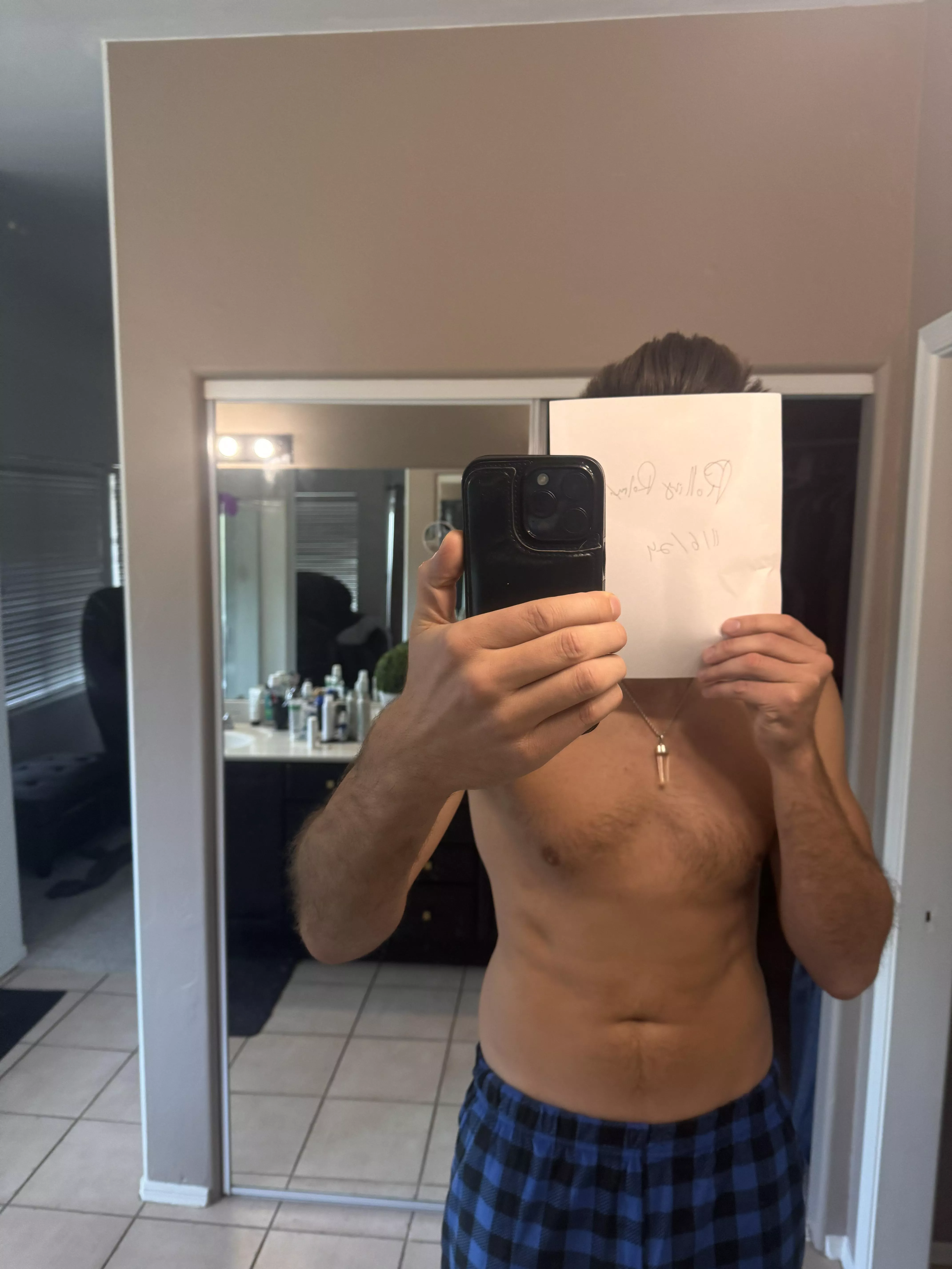 M4F looking for just a hook up. Love to chat 