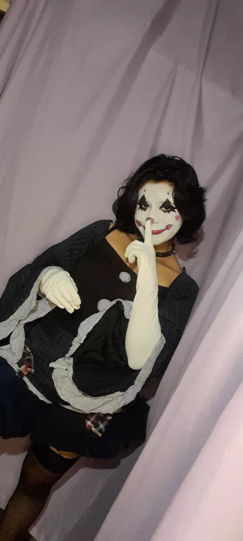 Shh, no one has to know about our antics. darling 🎪🎡