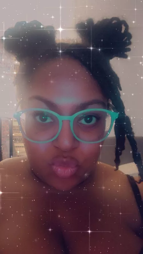 Sometimes a submissive is a strong person looking for someone stronger 🙌 