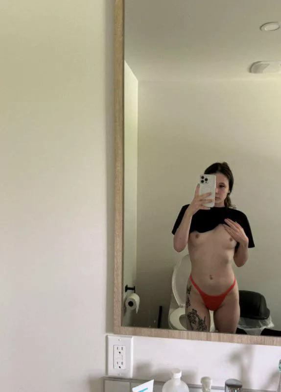 Teach me a rough lesson daddy 💕