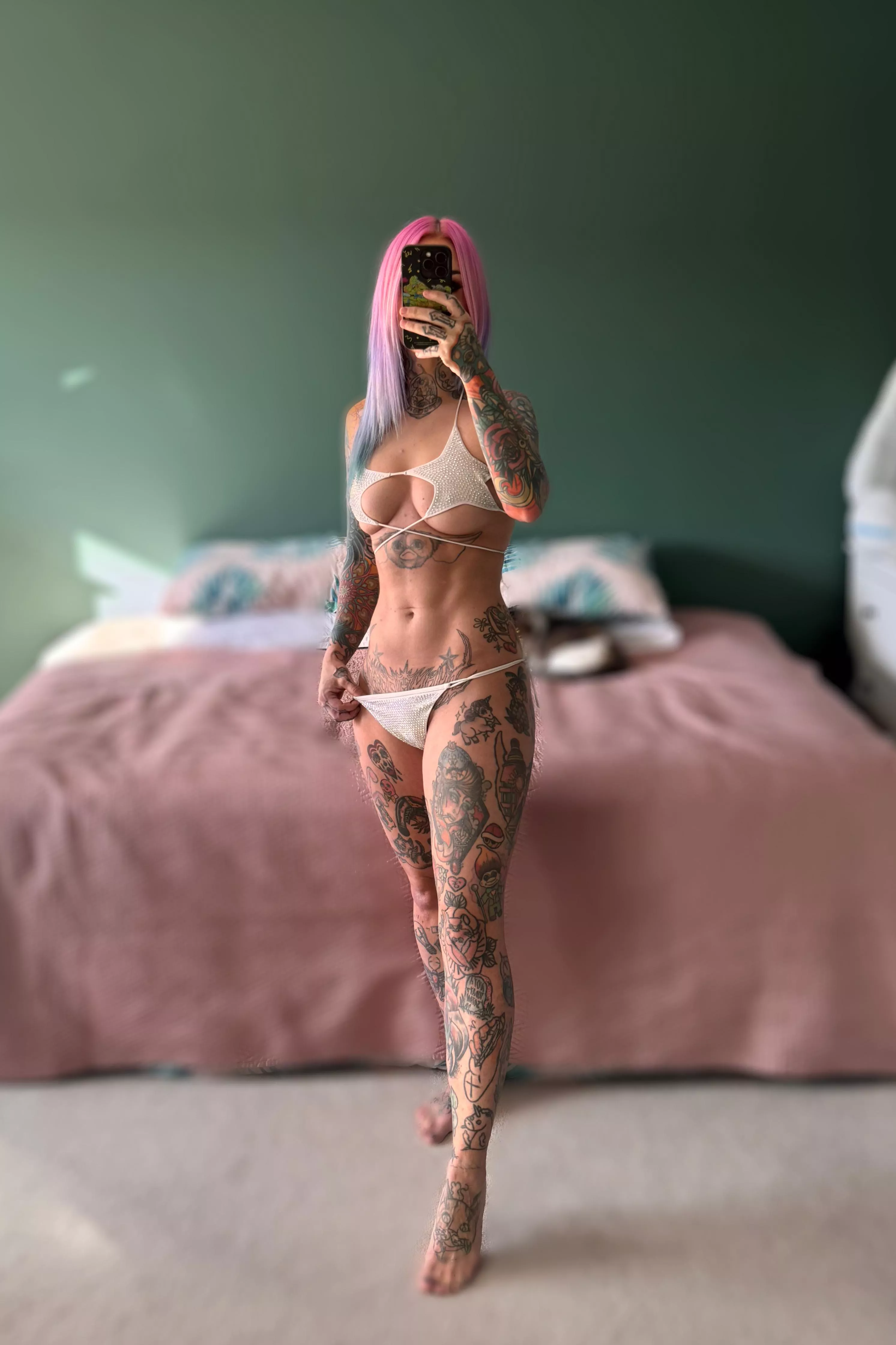 Tell me where you’d kiss first 