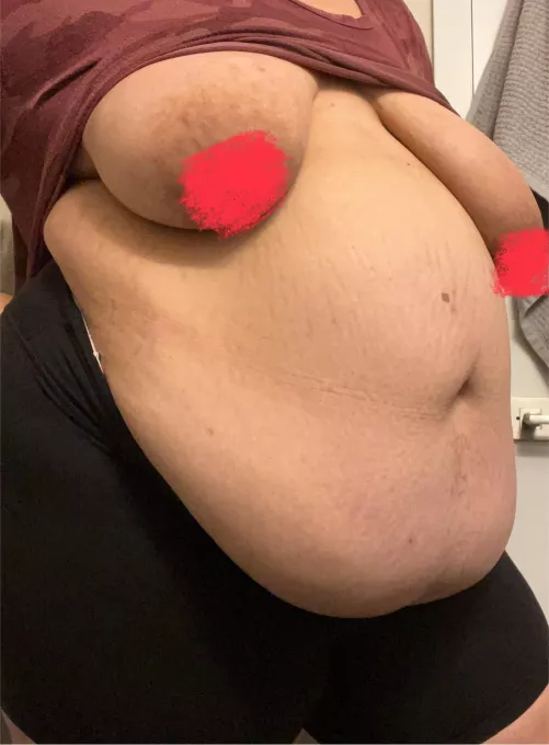 The overhang of a goddess