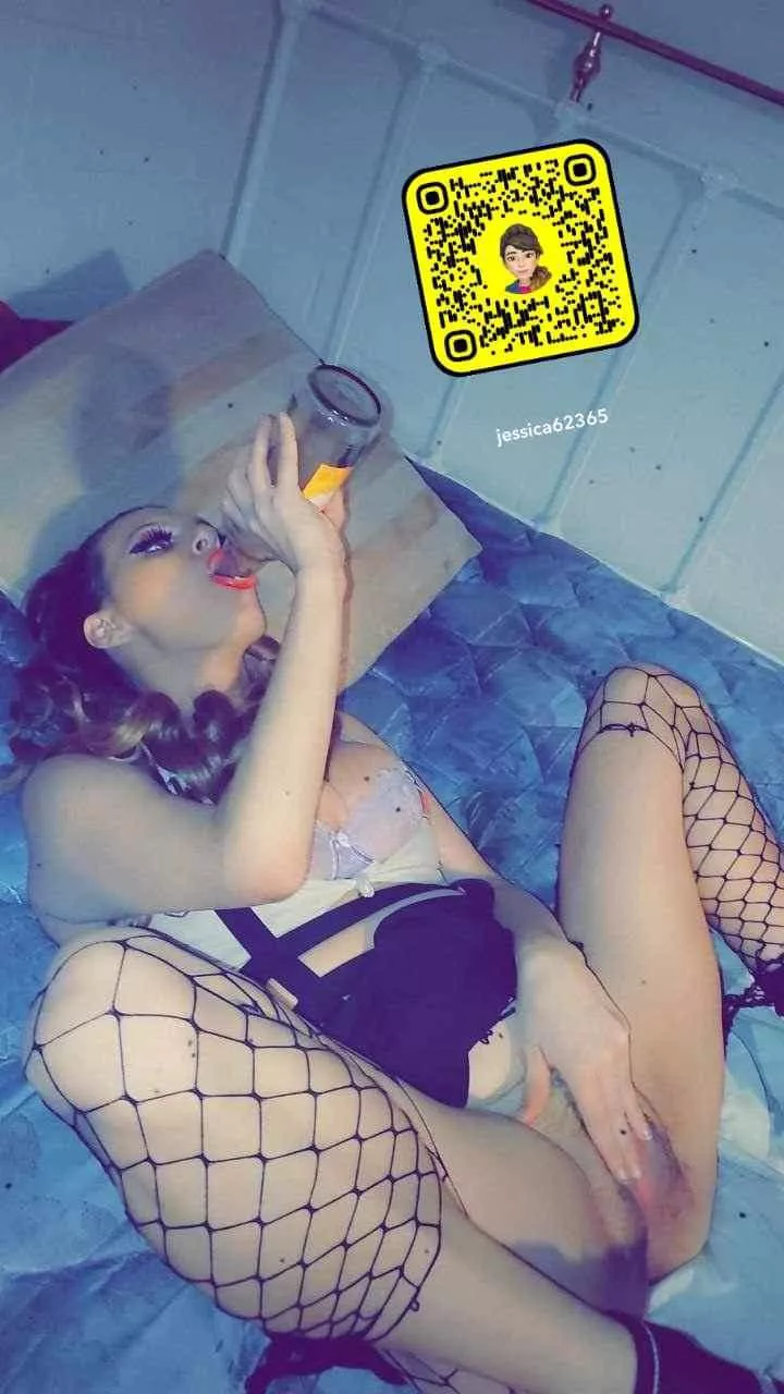 Watch me use this bottle on tele @jessic1994 