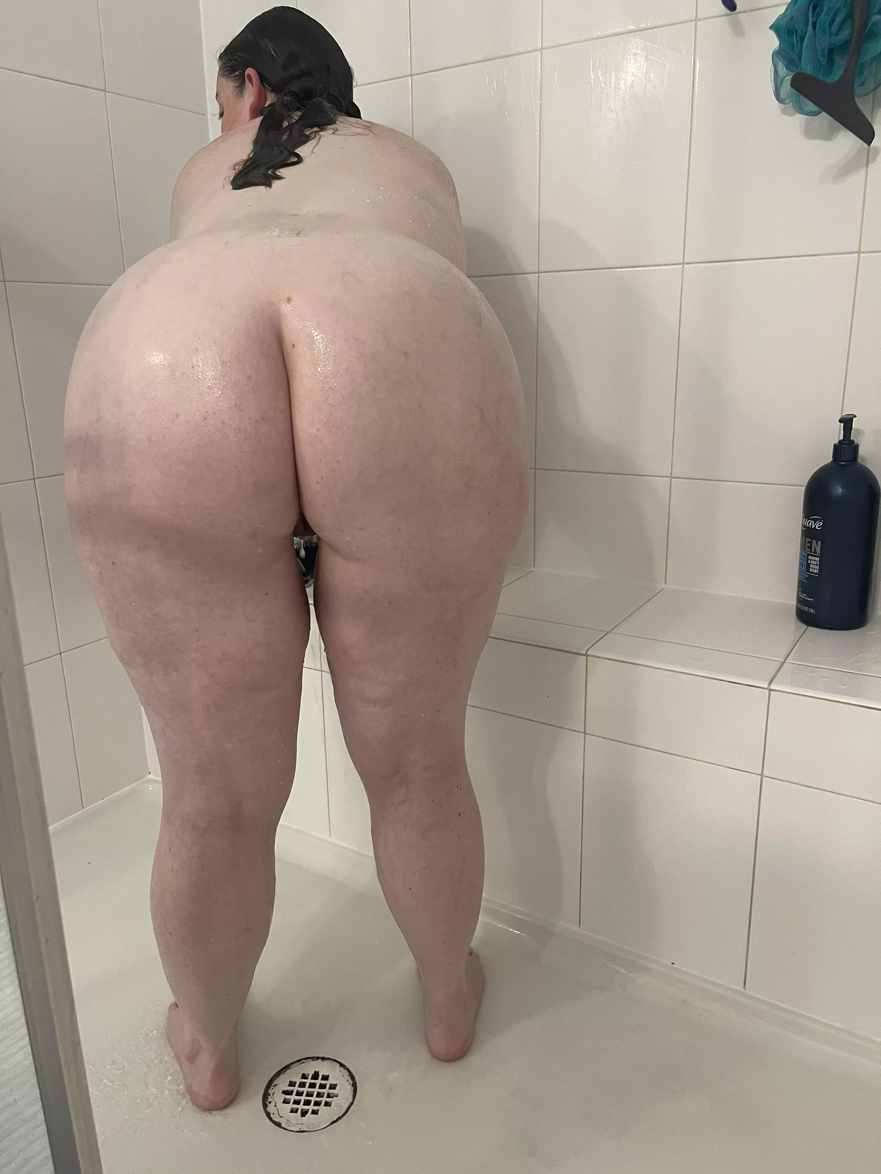 Your neighbor told me you like PAWG MILF’s with glossy pale skin so here you go [va]