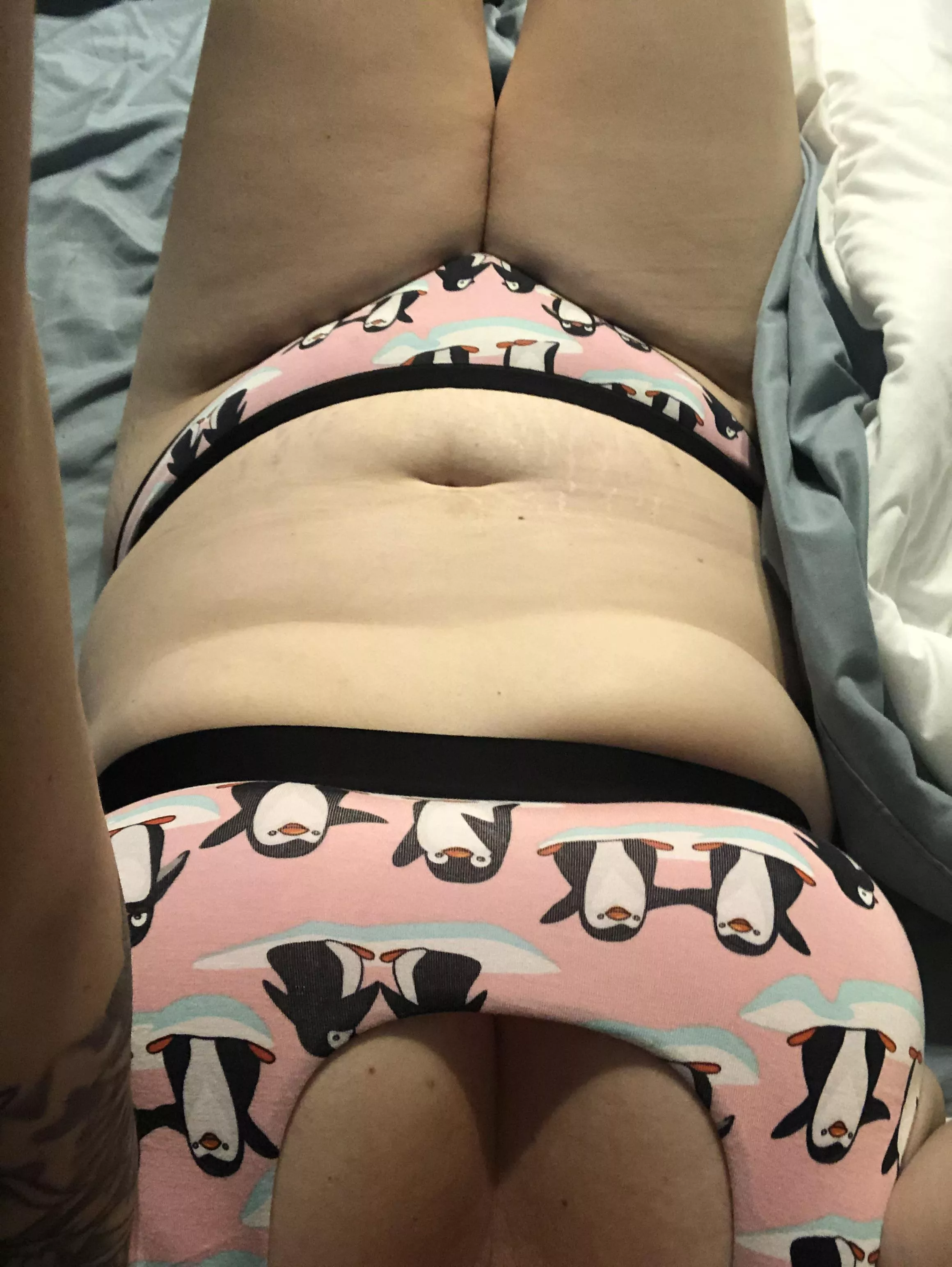 39 MILF. Would you cum on me or in me? 