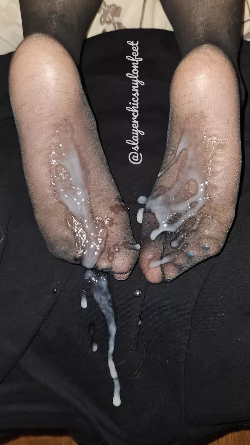 Blasted the Wife's Nylon Soles!!