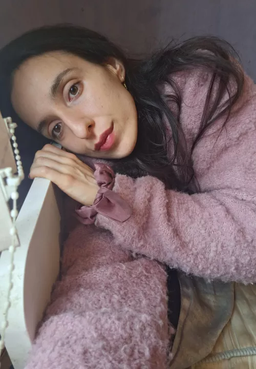 Daily reminder that strong big noses are beautiful and deserve love too👃