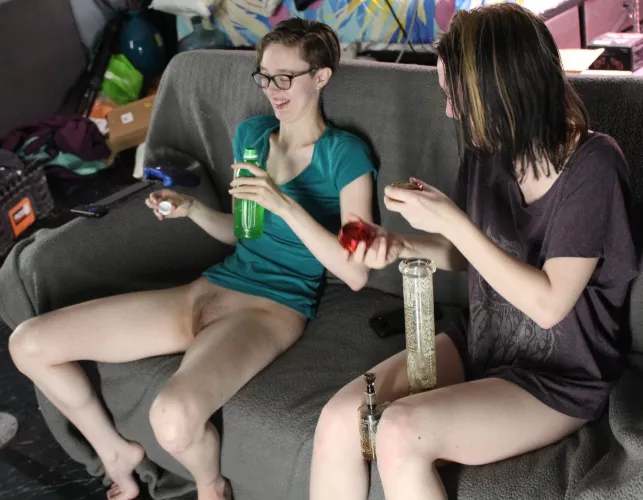 Getting stoned and gaming 