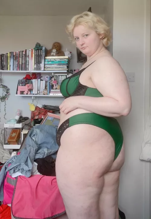 green panties suit me so well!