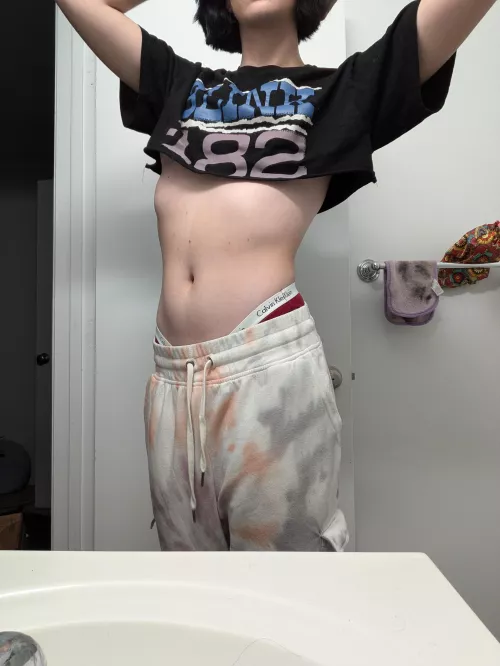 how do you feel about extra short crop tops?