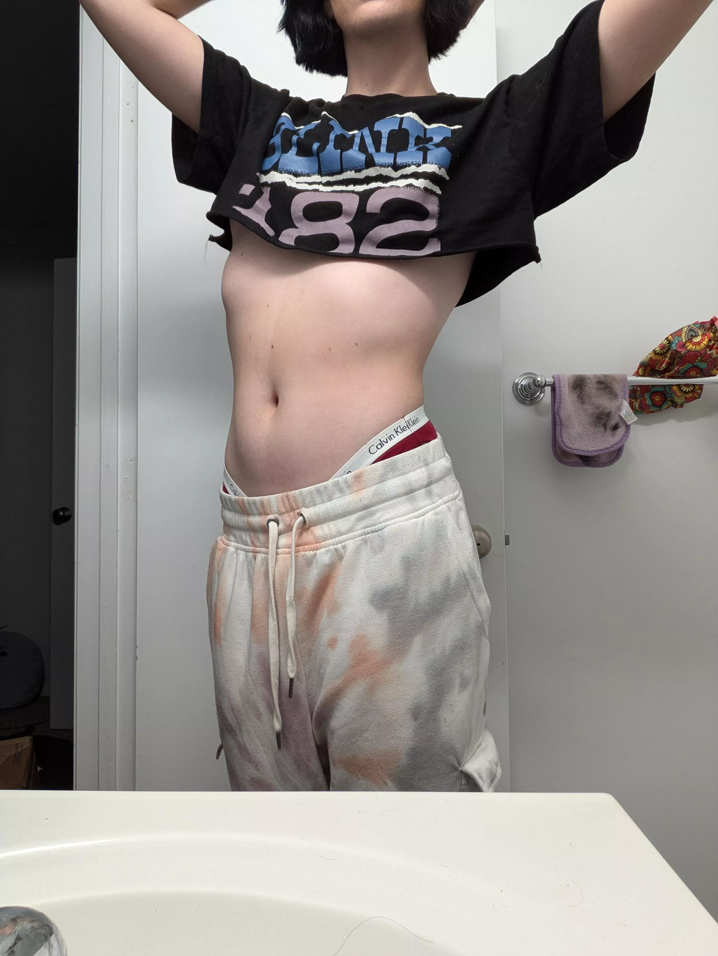 how do you feel about extra short crop tops?