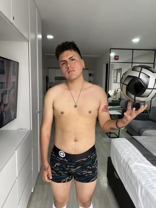 This bulge is swollen would you like to taste it?